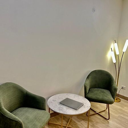 Hotel Limon & Banquet Sector 29, Γκουργκάον Εξωτερικό φωτογραφία