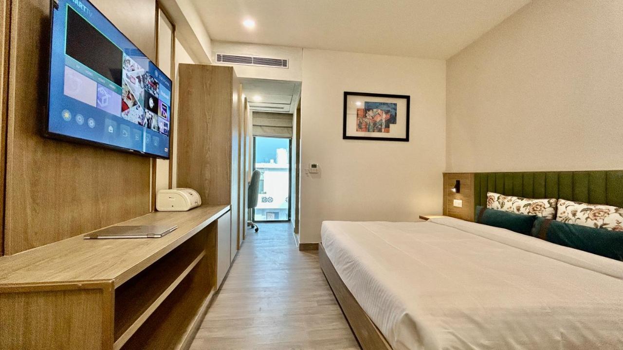 Hotel Limon & Banquet Sector 29, Γκουργκάον Εξωτερικό φωτογραφία