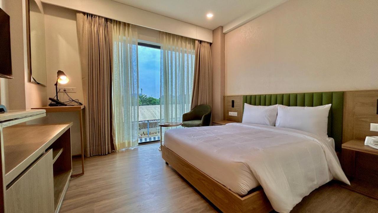 Hotel Limon & Banquet Sector 29, Γκουργκάον Εξωτερικό φωτογραφία