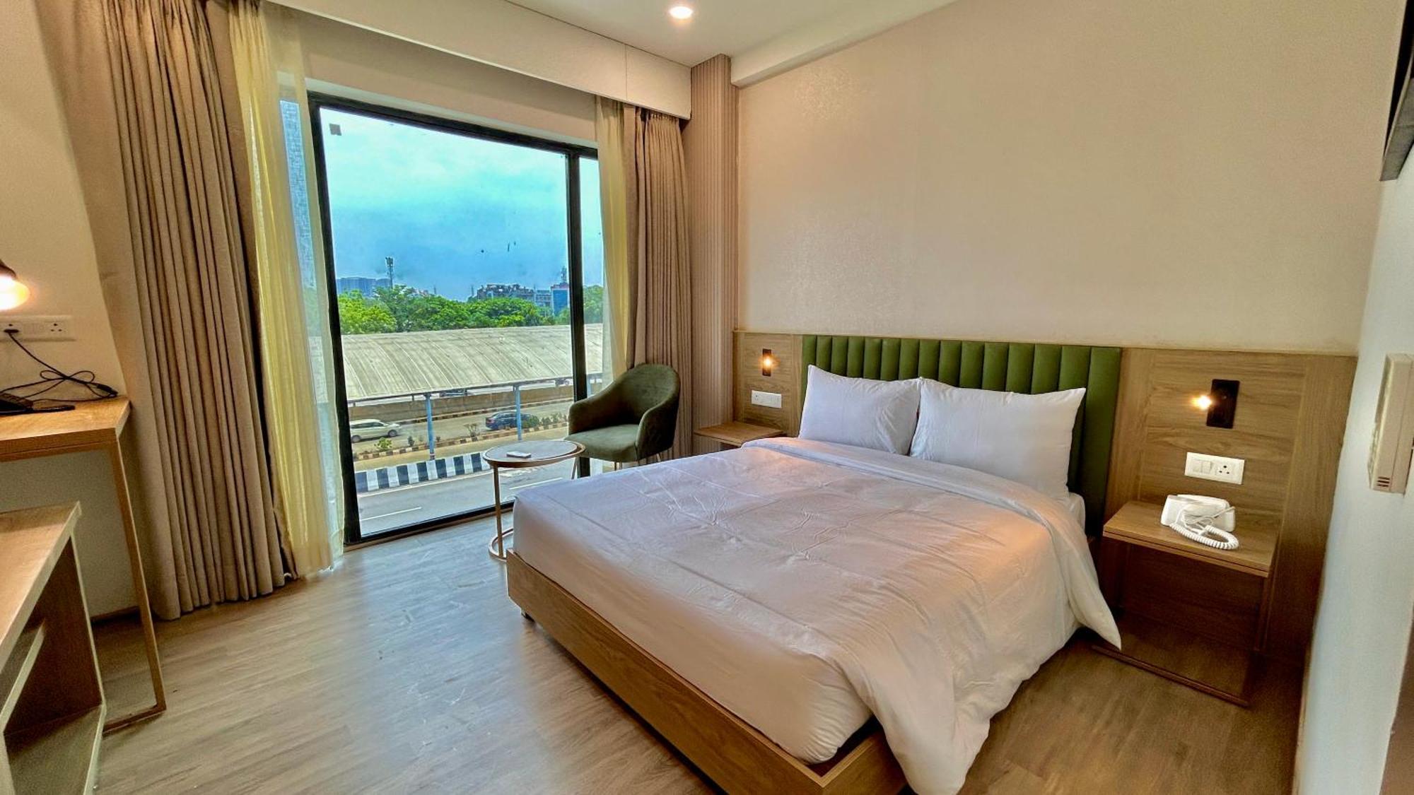 Hotel Limon & Banquet Sector 29, Γκουργκάον Εξωτερικό φωτογραφία