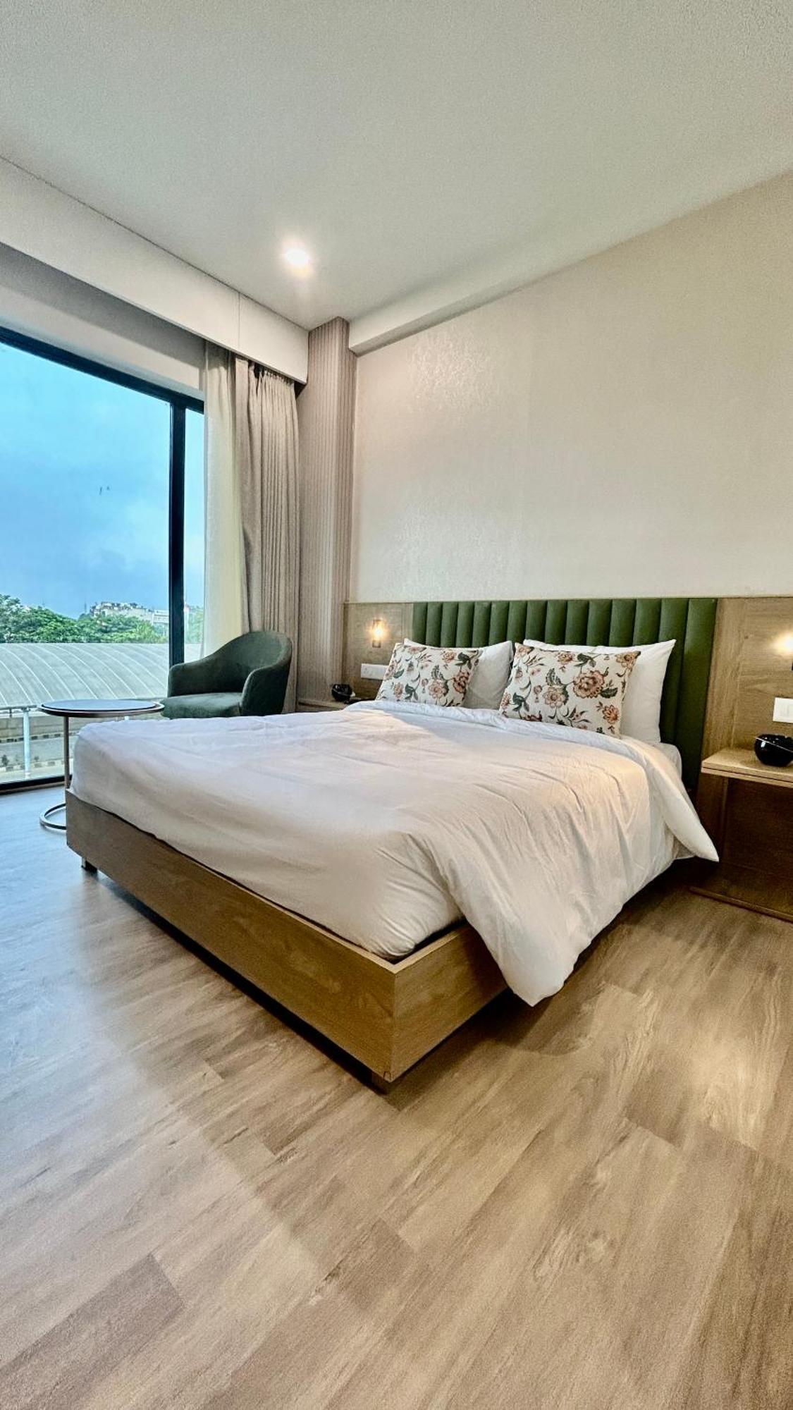 Hotel Limon & Banquet Sector 29, Γκουργκάον Εξωτερικό φωτογραφία