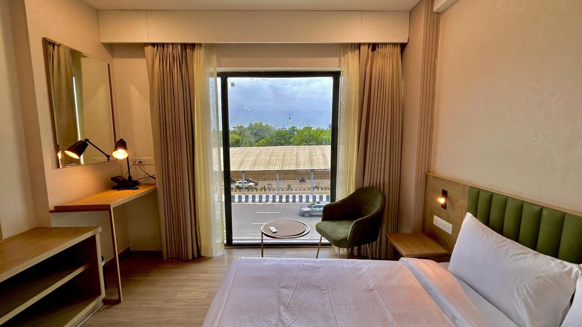 Hotel Limon & Banquet Sector 29, Γκουργκάον Εξωτερικό φωτογραφία